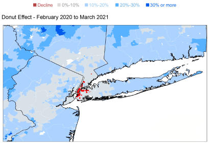 Mapa mostrando as mudanças nos preços das casas por código postal na cidade de Nova York e arredores durante o primeiro ano da pandemia. 