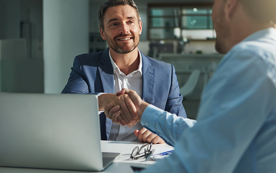 Letters of Recommendation in the PhD Job Market: Lessons from Specialized Banks