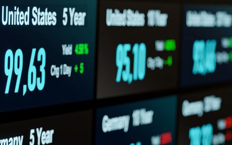 Germany and United States government bonds, yield and price information. Bond market trading, interest rates, treasury bonds, investment.